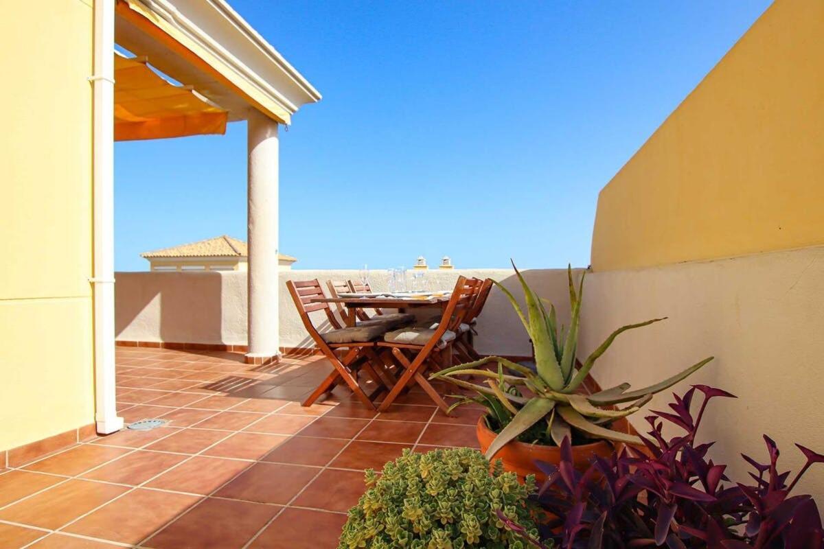 Precioso Atico En Cabopino - Marbella Lägenhet Exteriör bild