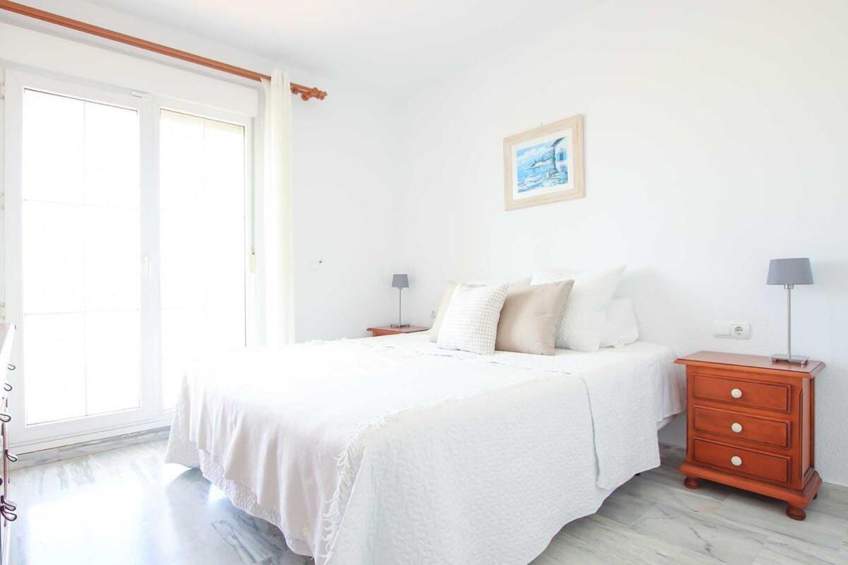 Precioso Atico En Cabopino - Marbella Lägenhet Exteriör bild