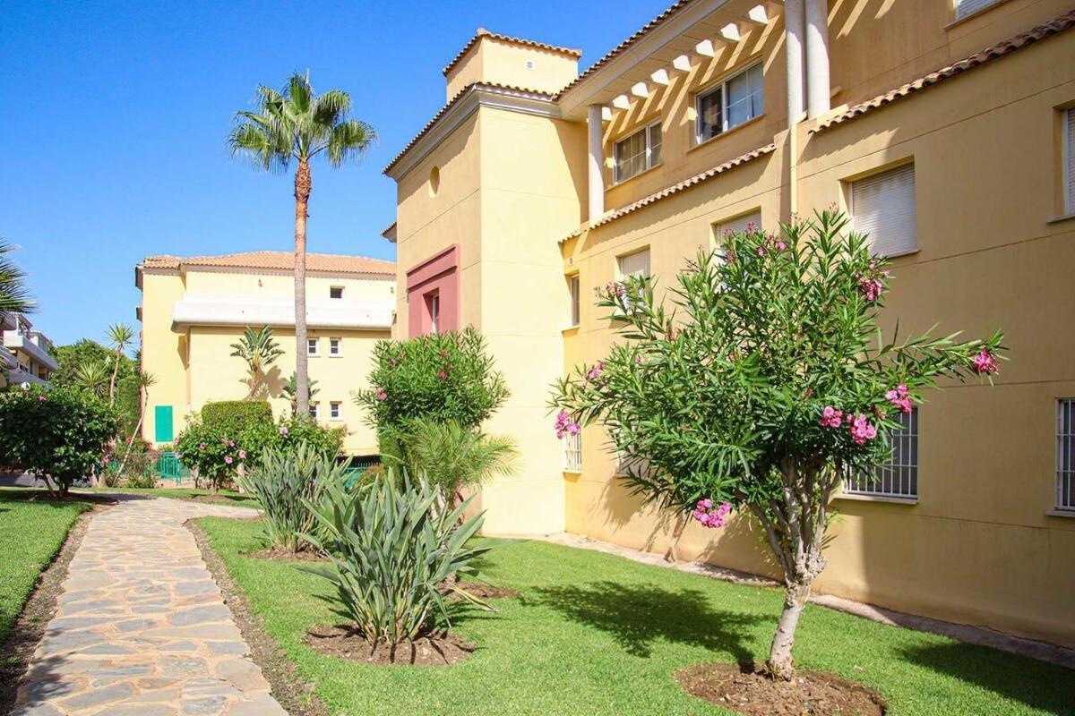 Precioso Atico En Cabopino - Marbella Lägenhet Exteriör bild